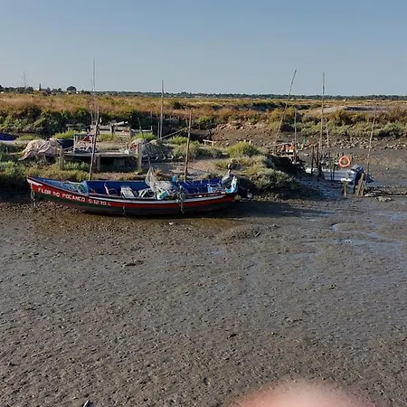 Patio Da Memoria * Palmela